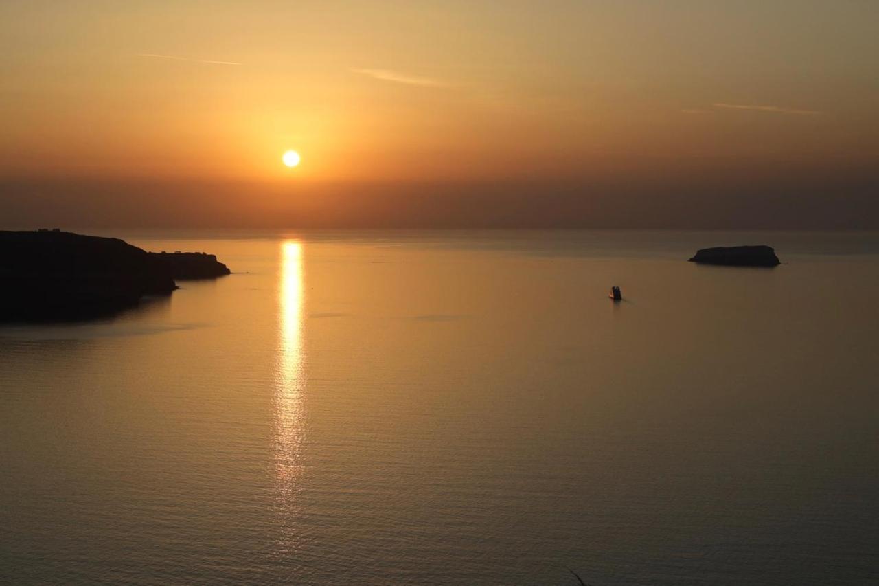 Villa Orpheus Santorini 梅加洛克里 外观 照片